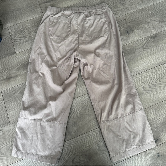 PACT Women's Daily Twill Crop Pant light Brown size Large - Picture 4 of 11